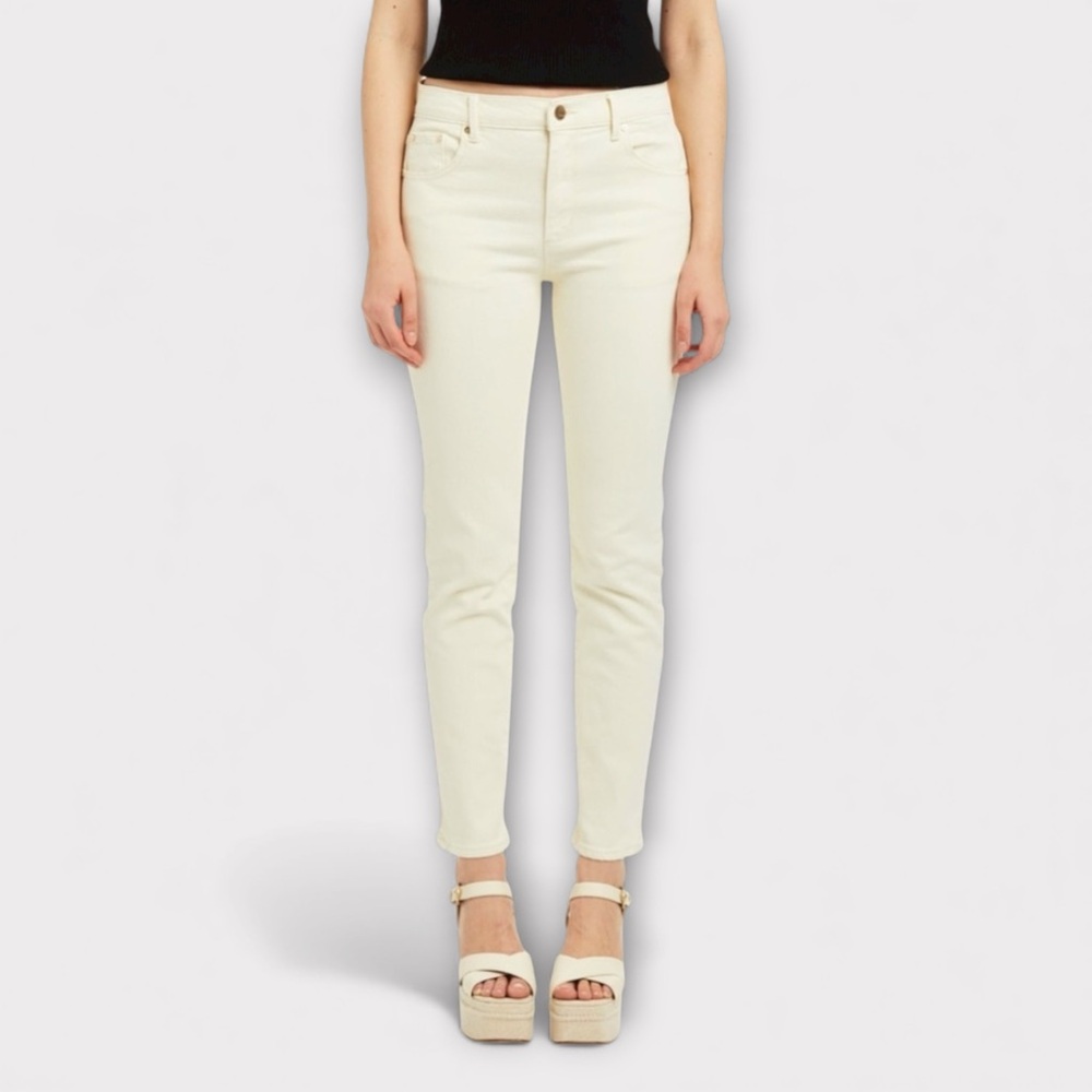 Tractr High Rise Slim Straight Jeans Size 00 Size 24